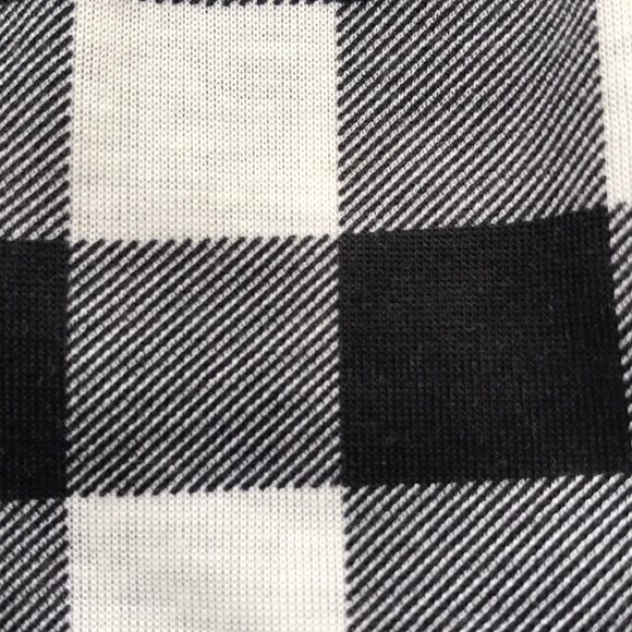 Black and white checkered shirt - Picture 4 of 4